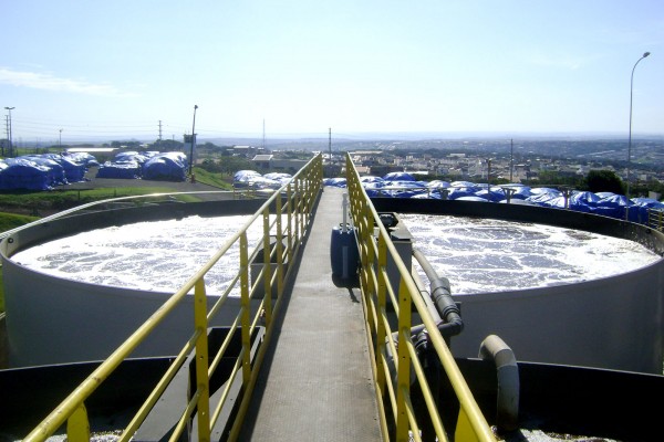 Sistema de aeração por ar difuso tipo disco fixo 1