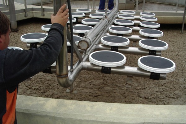 Sistema de aeração por ar difuso tipo disco removível skid 3