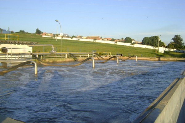Sistema de aeração por ar difuso tipo tubo removível skid 2