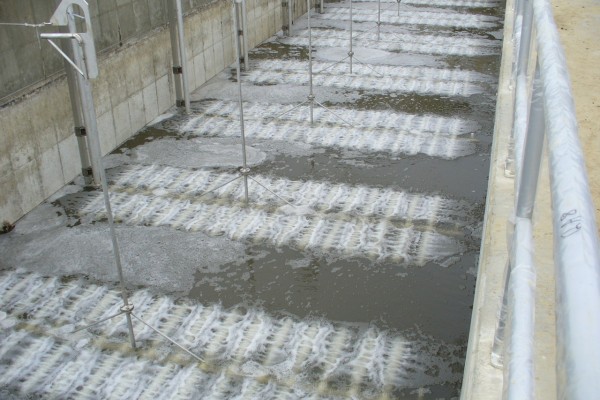 Sistema de aeração por ar difuso tipo tubo removível skid 3