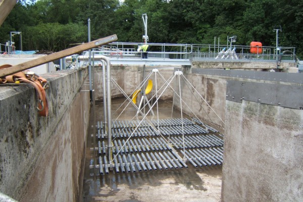 Sistema de aeração por ar difuso tipo tubo removível skid 6
