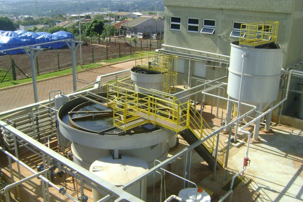 Sistema de flotação por ar dissolvido 1